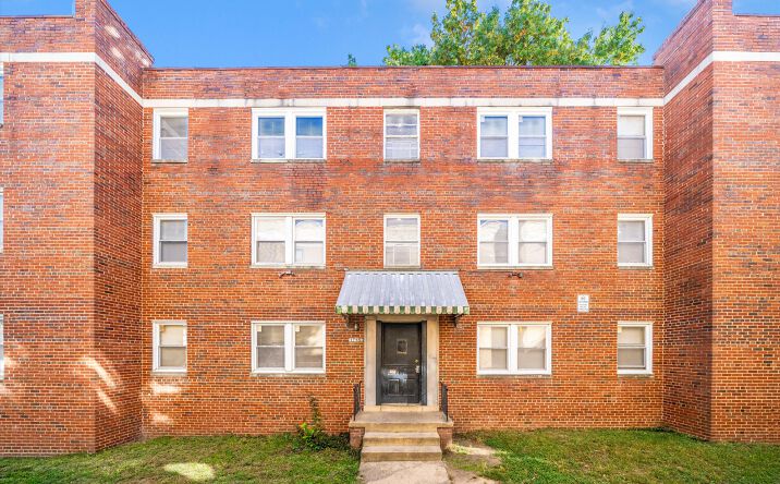 Pictures of Multifamily property located at 1745 T St SE, Washington, DC 20020 for sales - image #1