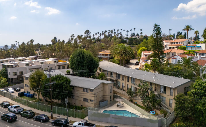 Pictures of Multifamily property located at 2131 N Cahuenga Blvd, Los Angeles, CA 90068 for sales - image #1