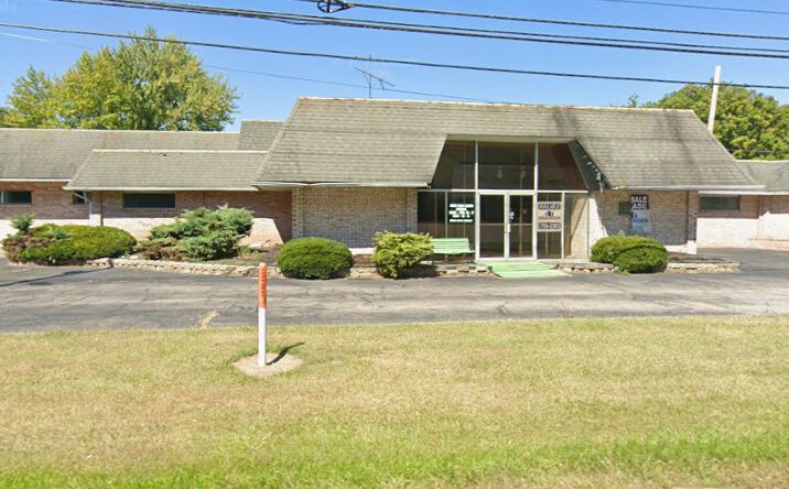 Pictures of Land, Mixed Use, Office, Retail property located at 2305 State Rte 5, Cortland, OH 44410 for sales - image #1