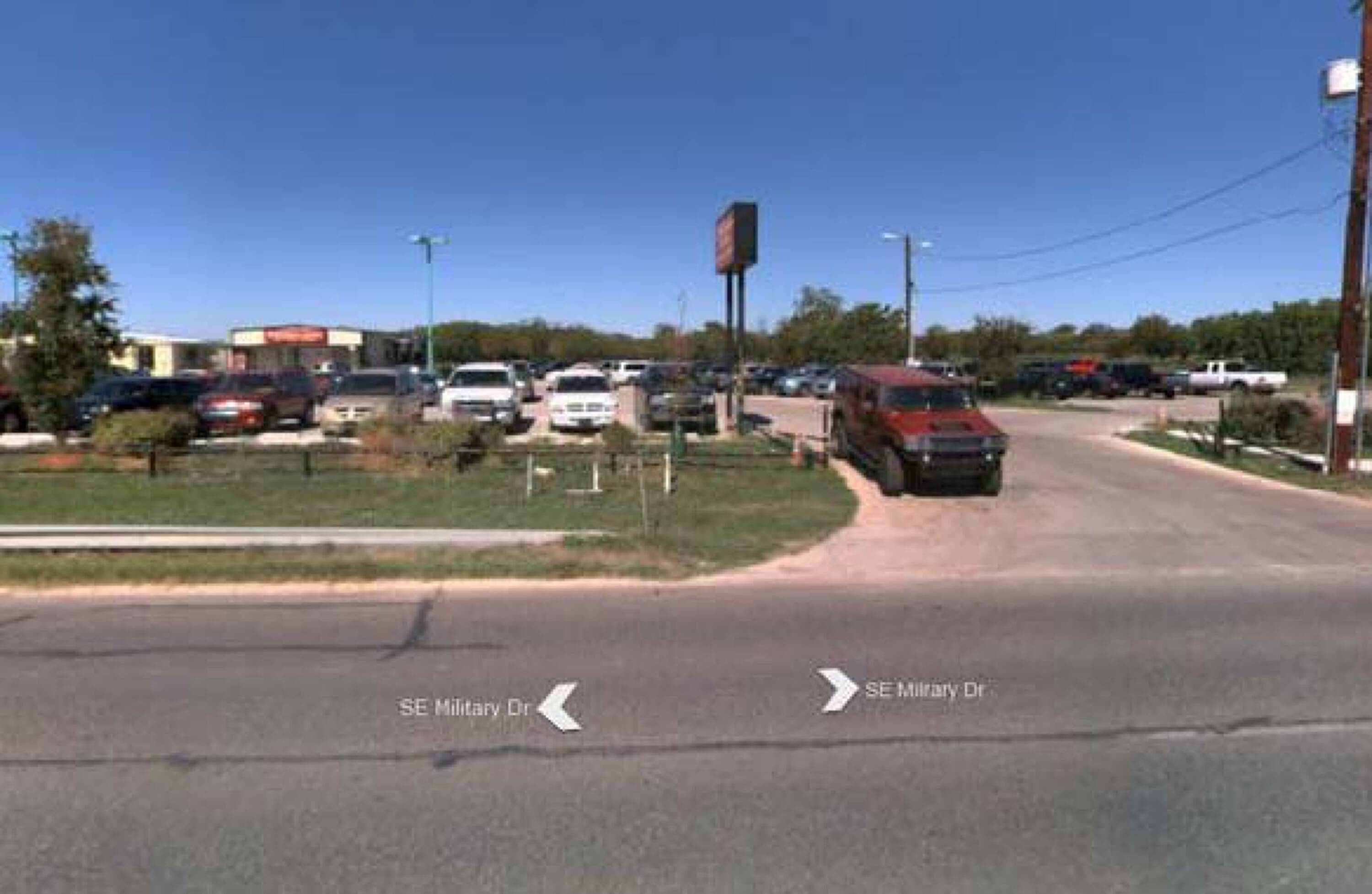 1905 SE Military Dr, San Antonio, TX 78223