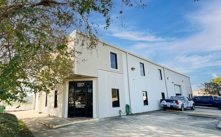 Pictures of Industrial property located at 2201 Greenwood St, Kenner, LA 70062 for sales - image #1