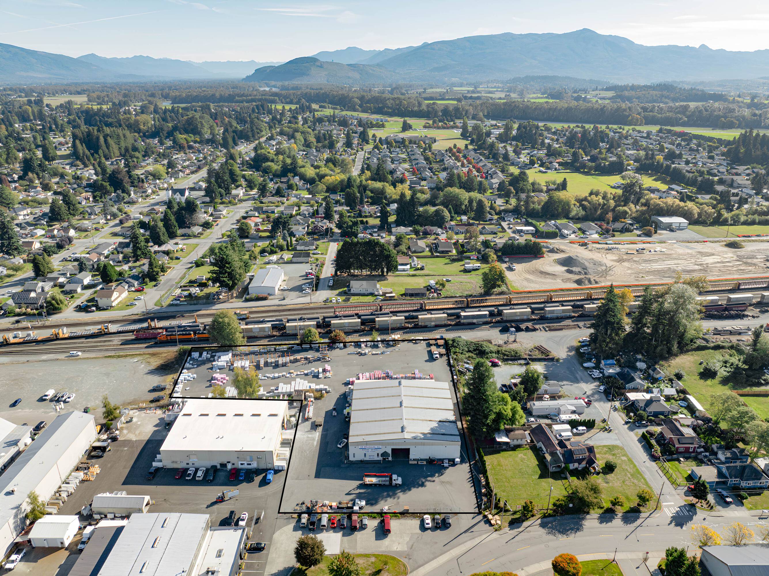 816 S Spruce St, Burlington, WA 98233