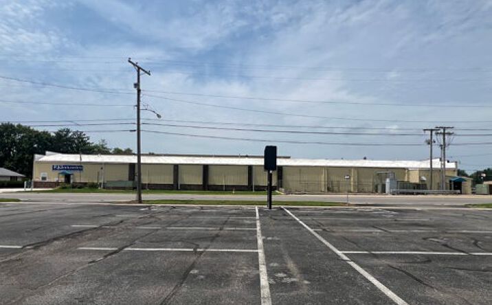Pictures of Industrial property located at 725 N. Locust, Ottawa, OH 18201 for sales - image #1