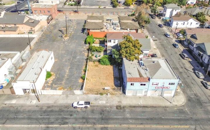 Pictures of Land property located at 332 S San Joaquin St, Stockton, CA 95203 for sales - image #1