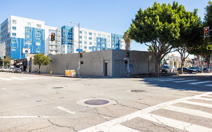 Pictures of Industrial, Retail property located at 1250 S Broadway, Los Angeles, CA 90015 for sales - image #1