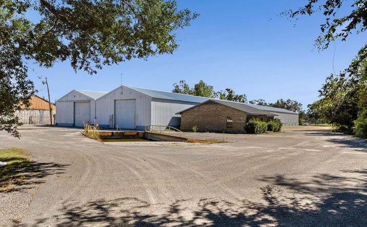 Pictures of Industrial property located at 1701 Navco Road, Mobile, AL 36605 for sales - image #1