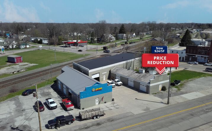 Pictures of Retail property located at 19 N Main St, New London, OH 44851 for sales - image #1
