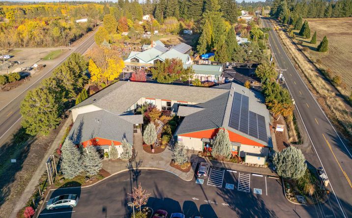 Pictures of Mixed Use property located at 6735 SW Country Club Drive, Corvallis, OR 97333 for sales - image #1
