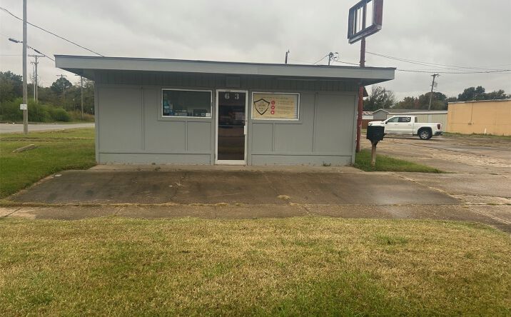 Pictures of Office property located at 603 W Cherokee Street, Wagoner, OK 74467 for sales - image #1