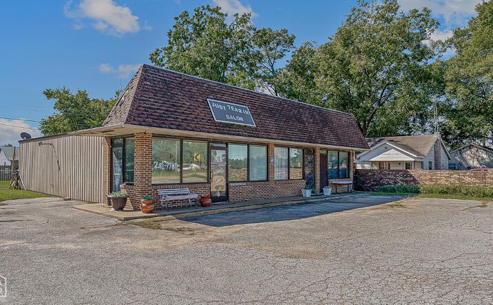 Pictures of Multifamily property located at 1017 S Air Base Highway, Gosnell, AR 72315 for sales - image #1