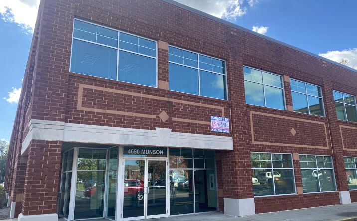 Pictures of Office property located at 4690 Munson St NW, Canton, OH 44718 for sales - image #1