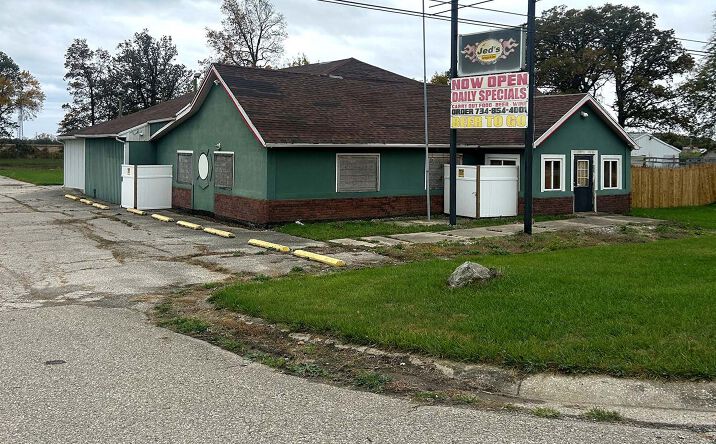 Pictures of Retail property located at 6437 US-223, Ottawa Lake, MI 49267 for sales - image #1