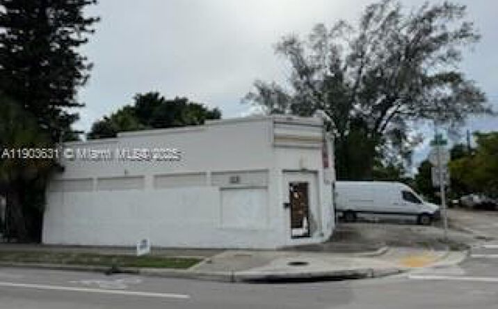 Pictures of Land property located at 11628 NW 7th Ave, Miami, FL 33168 for sales - image #1