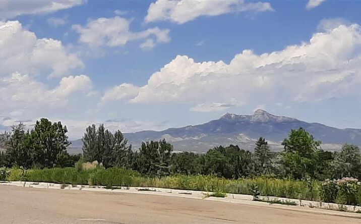 Pictures of Land property located at 714 & 720 Olive Glenn Dr, Cody, WY 82414 for sales - image #1