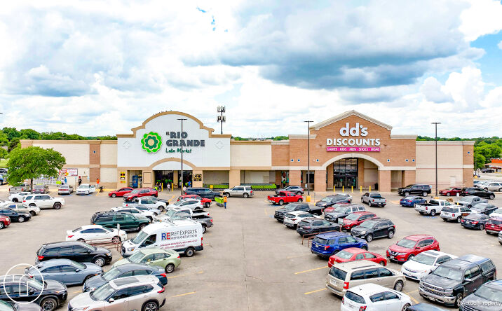 Pictures of Retail property located at 2515 W Jefferson Blvd 300, Dallas, TX 75211 for sales - image #1
