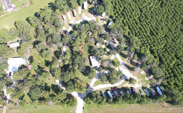 Pictures of Mobile Home Park property located at 6300 FM 3081, Willis, TX 77378 for sales - image #1