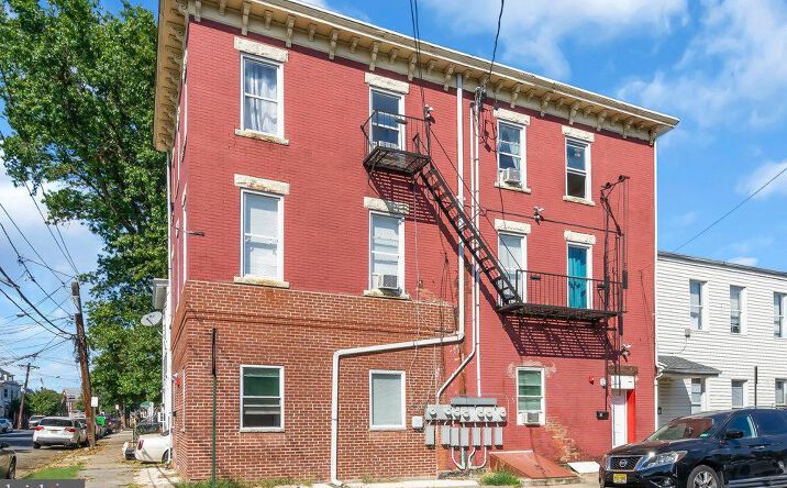 Pictures of Multifamily property located at 724 Division St, Trenton, NJ 08611 for sales - image #1