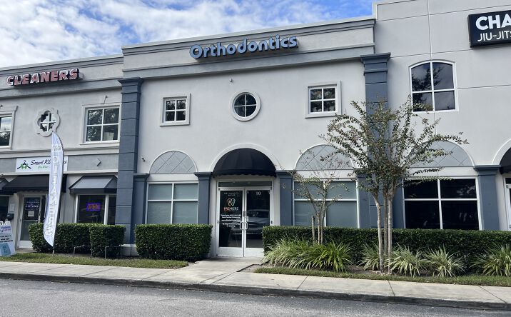 Pictures of Office, Retail property located at 448 S Alafaya Trail # 10, Orlando, FL 32828 for sales - image #1