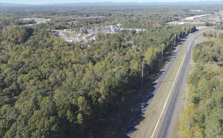 Pictures of Land property located at GA-400, Dawsonville, GA 30534 for sales - image #1