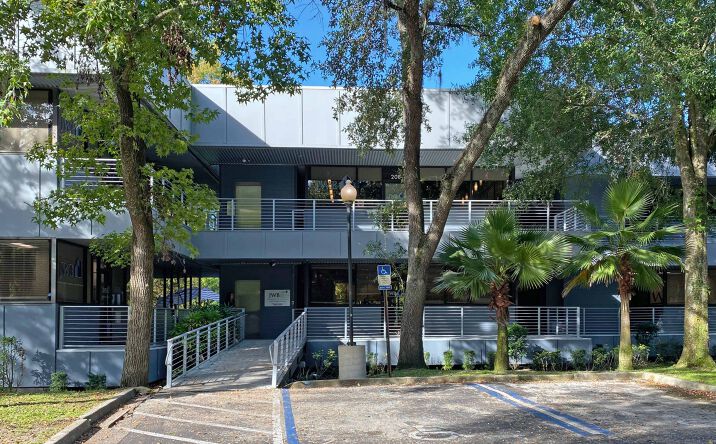 Pictures of Office property located at 7563 Philips Hwy, Jacksonville, FL 32256 for sales - image #1