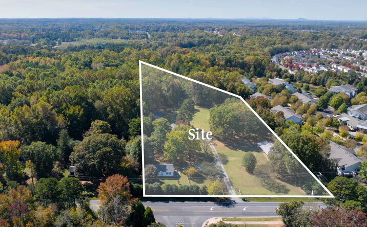 Pictures of Land property located at 9019 Reames Rd, Charlotte, NC 28216 for sales - image #1