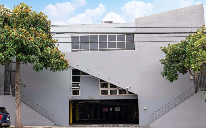 Pictures of Office property located at 1750 14th St, Santa Monica, CA 90404 for sales - image #1