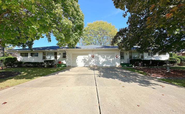 Pictures of Multifamily property located at 1600 E 1st Street, Streator, IL 61364 for sales - image #1
