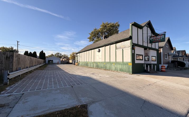 Pictures of Business for Sale, Retail property located at 427 Pulaski Road, Calumet City, IL 60409 for sales - image #1