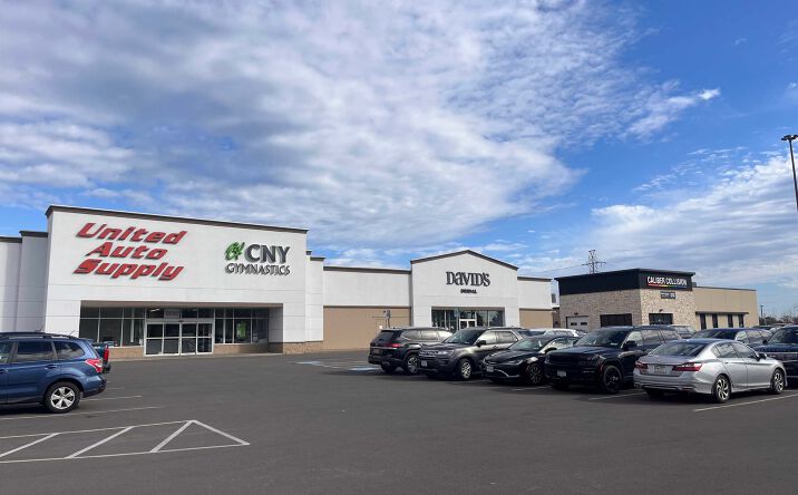 Pictures of Retail property located at 3133 Erie Blvd E, Syracuse, NY 13214 for sales - image #1