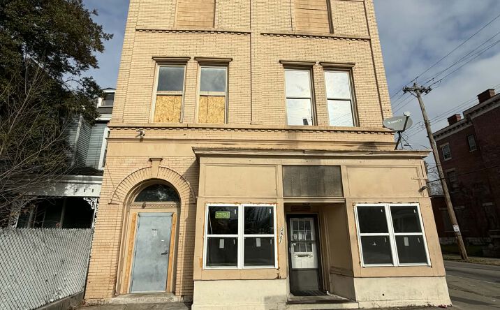 Pictures of Mixed Use, Multifamily, Retail, Special Purpose property located at 2601 W Chestnut St, Louisville, KY 40211 for sales - image #1