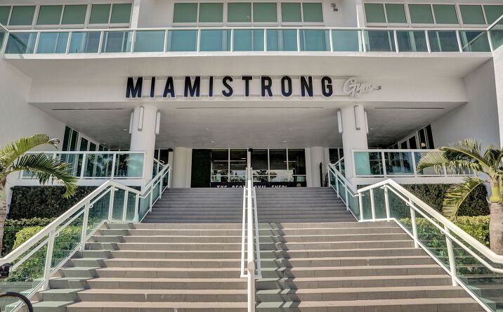 Pictures of Retail property located at 1800 N Bayshore Dr, Miami, FL 33132 for sales - image #1