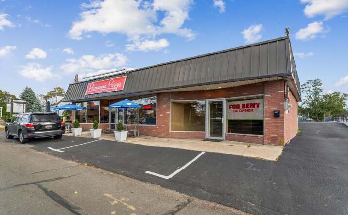 Pictures of Retail, Mixed Use property located at 13500 Main Rd, Mattituck, NY 11952 for sales - image #1