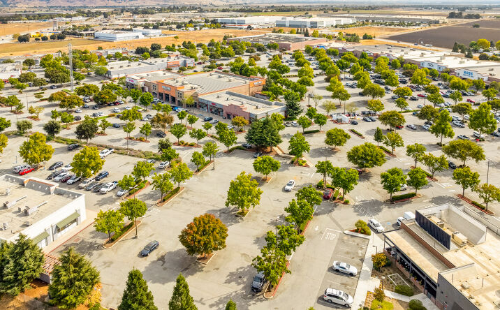Pictures of Retail property located at 6735-6755 & 6815-6835 Camino Arroyo Dr, Gilroy, CA 95020 for sales - image #1