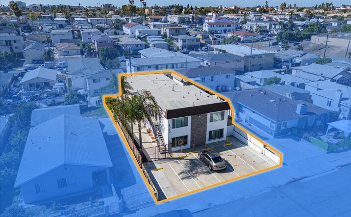 Pictures of Multifamily property located at 4062 49th St, San Diego, CA 92105 for sales - image #1