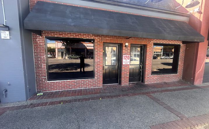 Pictures of Retail property located at 120 E Commonwealth Ave, Fullerton, CA 92832 for sales - image #1