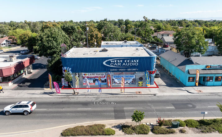 Pictures of Retail property located at 524 E Charter Wy, Stockton, CA 95206 for sales - image #1