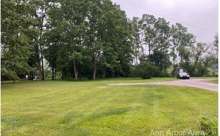 Pictures of Business for Sale property located at 5546 E M36, Pinckney, MI 48169 for sales - image #1