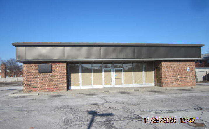 image of property at 27150 CHERRY HILL RD Dearborn Heights MI 48127-3618