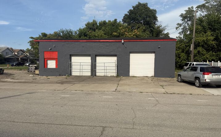 Pictures of Business for Sale, Retail property located at 13230 Hamilton Avenue, Highland Park, MI 48203 for sales - image #1
