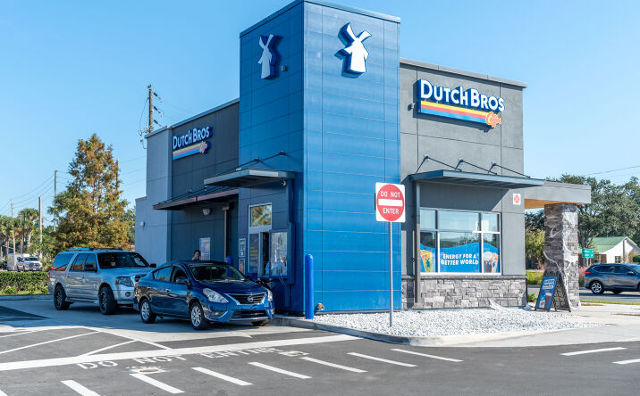 Pictures of Retail property located at 2880 S Bay St, Eustis, FL 32726 for sales - image #1