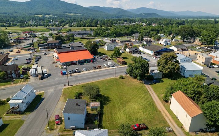 Pictures of Land property located at W Spotswood Ave, Elkton, VA 22827 for sales - image #1