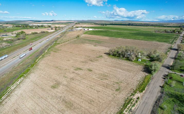 Pictures of Land property located at 4465 Oak Road, Ontario, OR 97914 for sales - image #1
