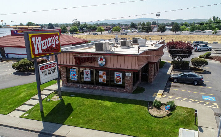 Pictures of Retail property located at 3115 W Clearwater Avenue, Kennewick, WA 99336 for comps - image #1
