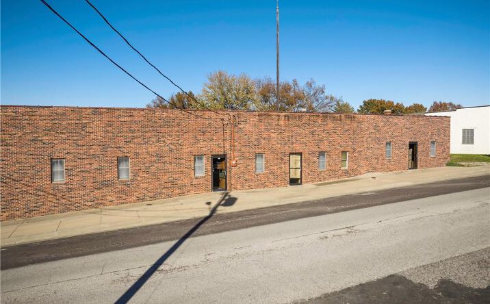 Pictures of Business for Sale, Industrial property located at 116 W 19TH Street, Higginsville, MO 64037 for sales - image #1