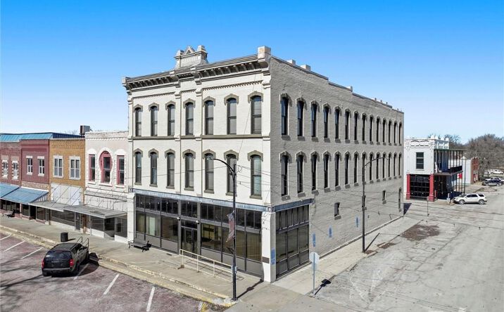 Pictures of Business for Sale, Office property located at 4 W Ohio Street, Butler, MO 64730 for sales - image #1