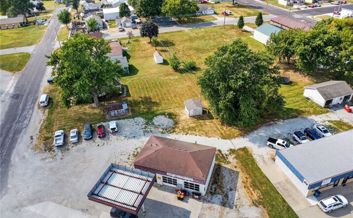 Pictures of Retail property located at 101 NW Railroad Street, Odessa, MO 64076 for sales - image #1