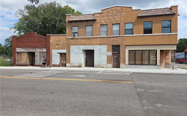 Pictures of Retail property located at 7937 Paseo Boulevard, Kansas City, MO 64131 for sales - image #1