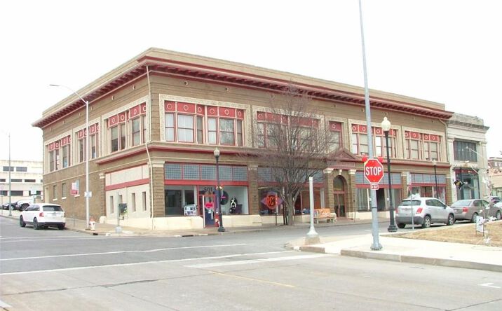 Pictures of Office property located at 501 Francis Street, St Joseph, MO 64501 for sales - image #1