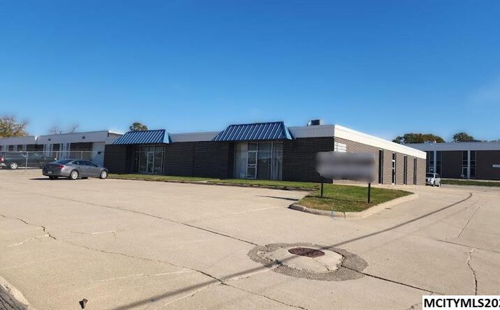 Pictures of Office property located at 1408 & 1410 6th SW, Mason City, IA 50401 for sales - image #1