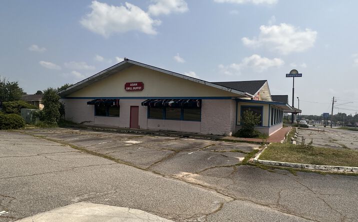 Pictures of Retail property located at 2123 S Hwy 441, Dublin, GA 31021 for sales - image #1